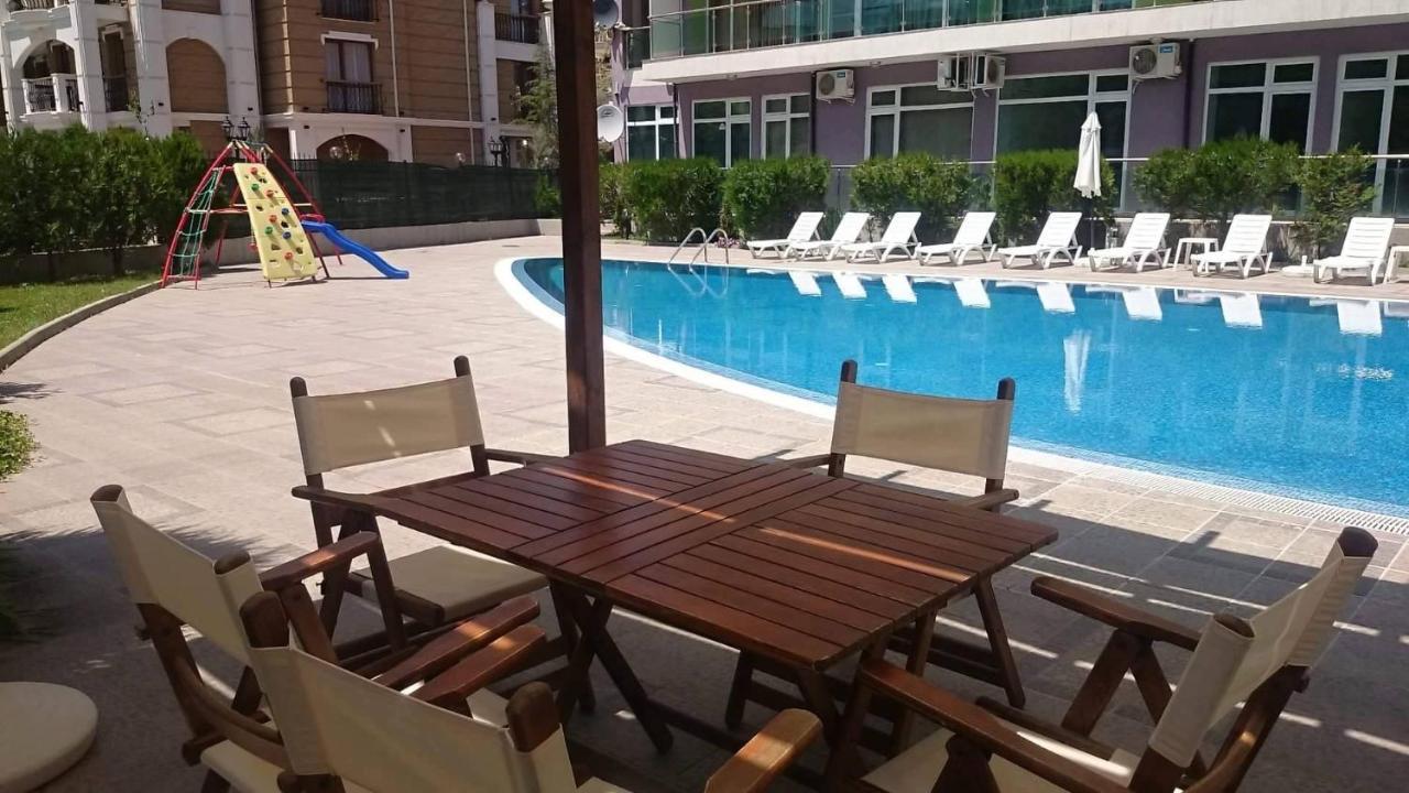 Family Apartments In Solmarin Sunny Beach Ngoại thất bức ảnh
