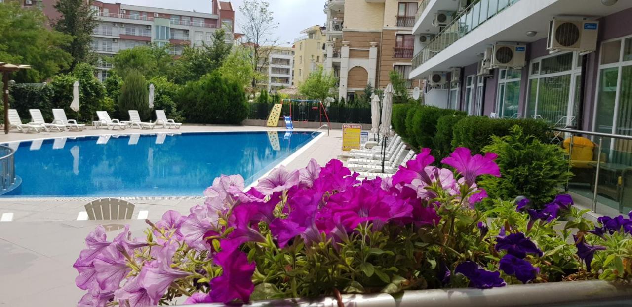 Family Apartments In Solmarin Sunny Beach Ngoại thất bức ảnh