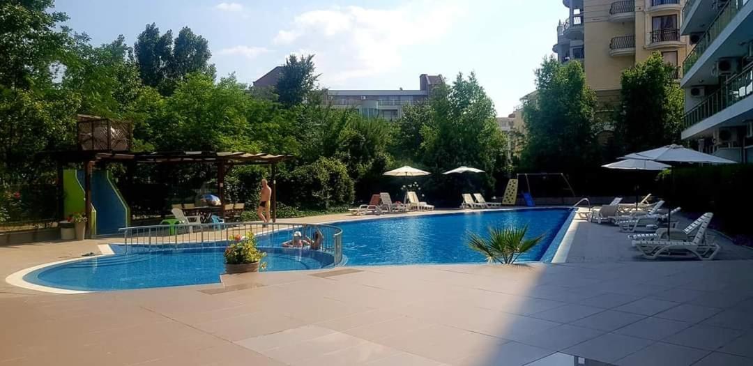 Family Apartments In Solmarin Sunny Beach Ngoại thất bức ảnh